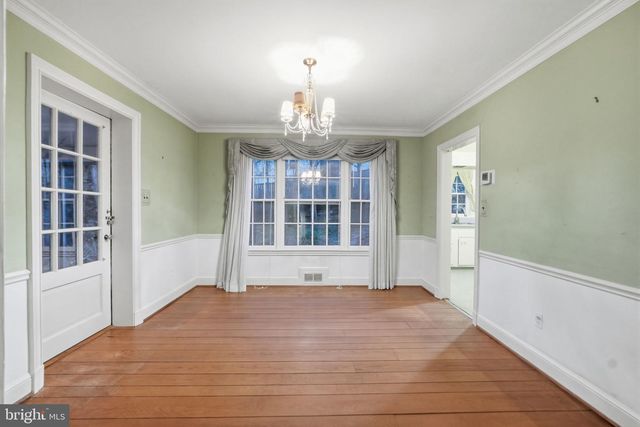 5216 FARRINGTON RD, Bethesda, MD 20816