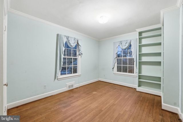 5216 FARRINGTON RD, Bethesda, MD 20816