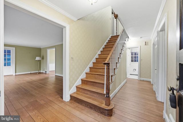 5216 FARRINGTON RD, Bethesda, MD 20816