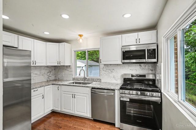 1186 Shepherd Lane, Lincoln Heights, OH 45215