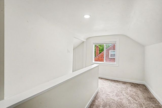 1186 Shepherd Lane, Lincoln Heights, OH 45215
