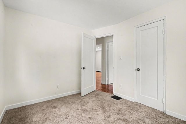 1186 Shepherd Lane, Lincoln Heights, OH 45215
