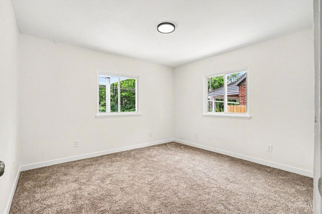 1186 Shepherd Lane, Lincoln Heights, OH 45215