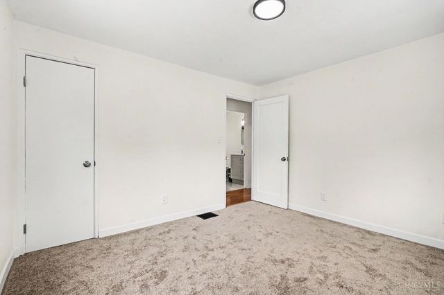 1186 Shepherd Lane, Lincoln Heights, OH 45215