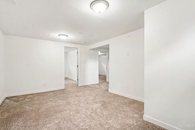 1186 Shepherd Lane, Lincoln Heights, OH 45215