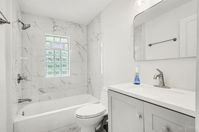 1186 Shepherd Lane, Lincoln Heights, OH 45215