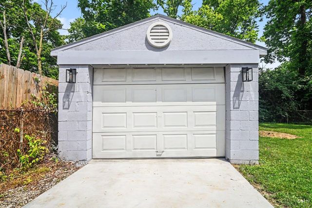1186 Shepherd Lane, Lincoln Heights, OH 45215