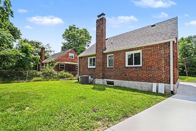 1186 Shepherd Lane, Lincoln Heights, OH 45215