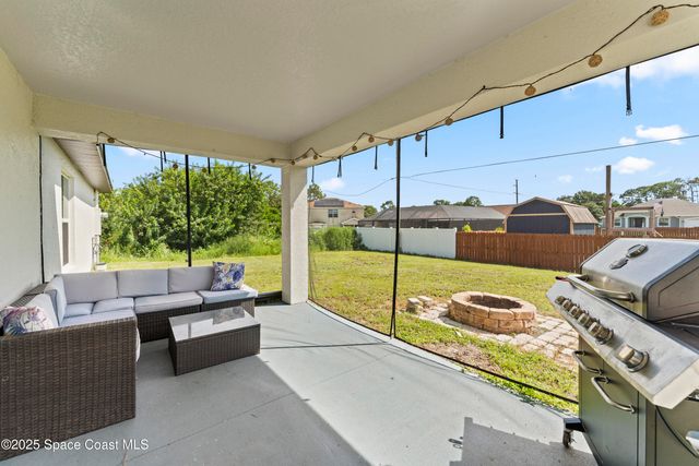 1938 Jupiter Boulevard SW, Palm Bay, FL 32908