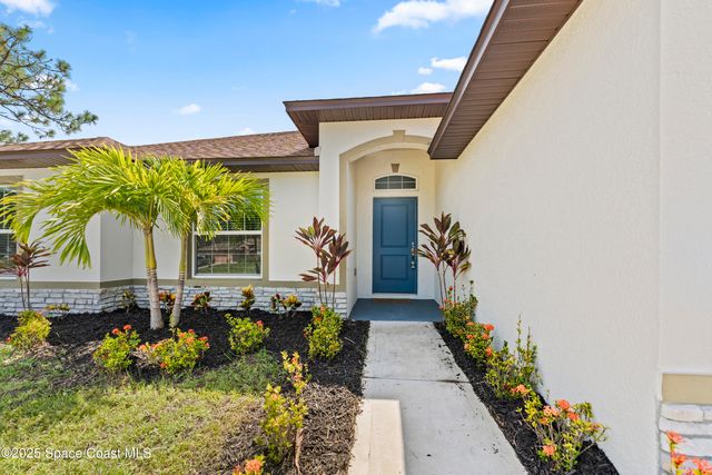 1938 Jupiter Boulevard SW, Palm Bay, FL 32908