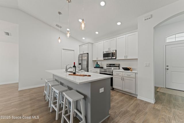 1938 Jupiter Boulevard SW, Palm Bay, FL 32908