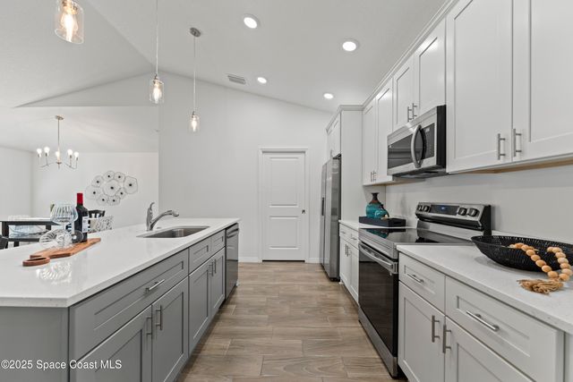 1938 Jupiter Boulevard SW, Palm Bay, FL 32908