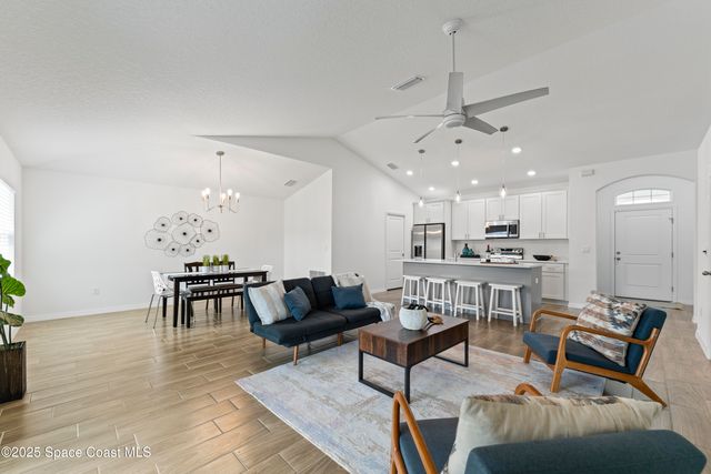 1938 Jupiter Boulevard SW, Palm Bay, FL 32908