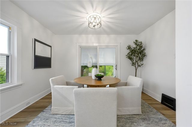 2619 Kingston Road, Cleveland Heights, OH 44118