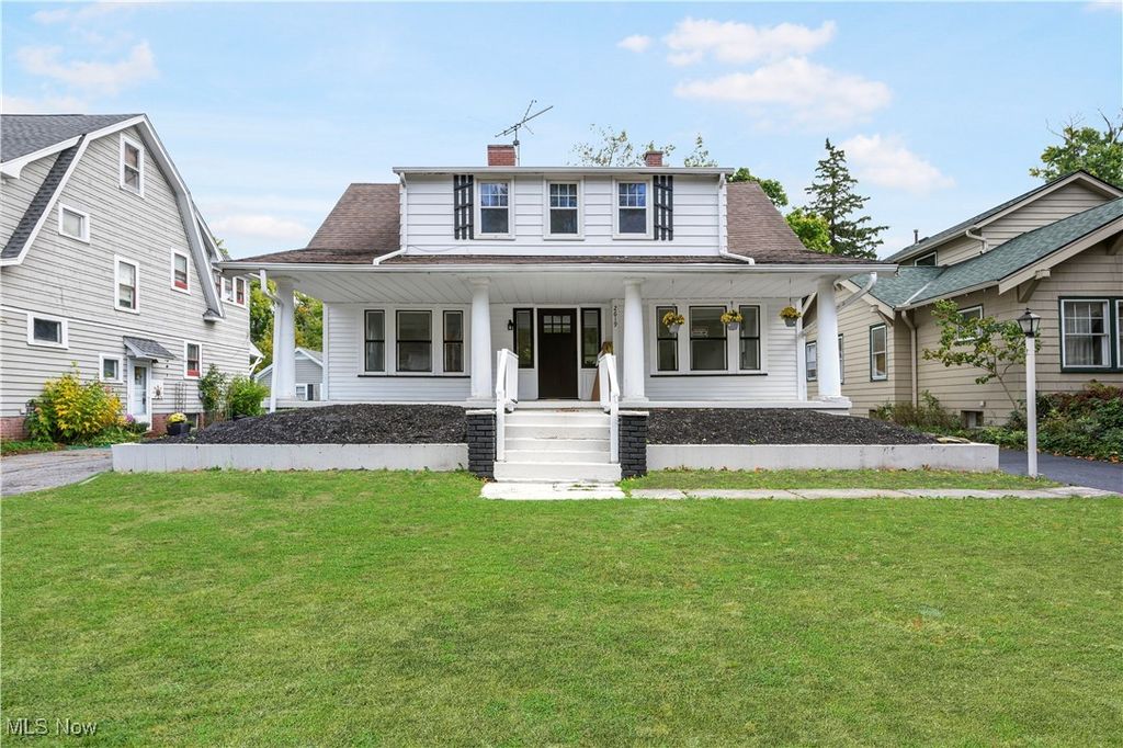 2619 Kingston Road, Cleveland Heights, OH 44118
