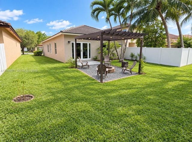 19273 NW 14th Street 19273, Pembroke Pines, FL 33029