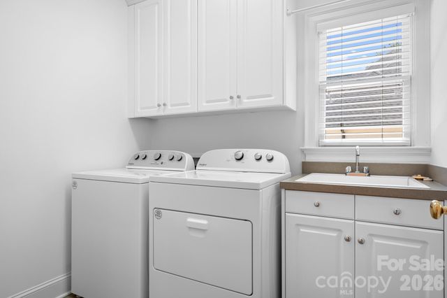 7274 Woodside Court, Denver, NC 28037