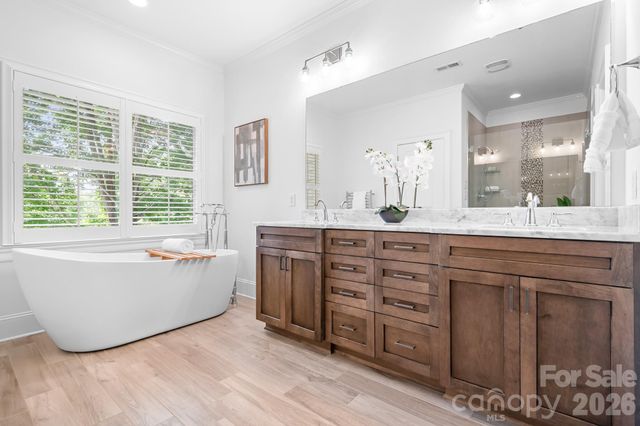 7274 Woodside Court, Denver, NC 28037