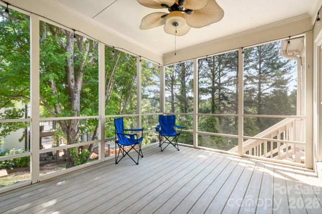 7274 Woodside Court, Denver, NC 28037