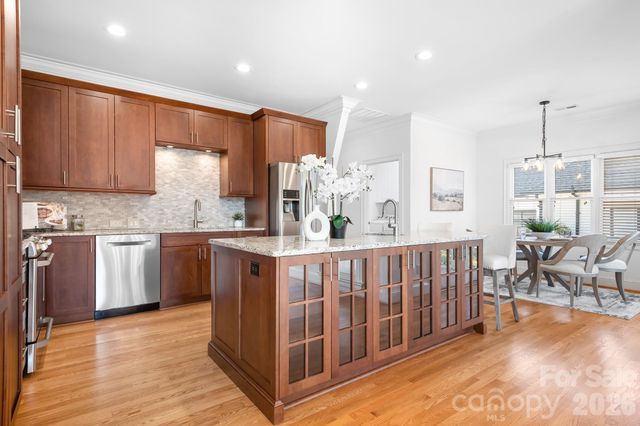 7274 Woodside Court, Denver, NC 28037
