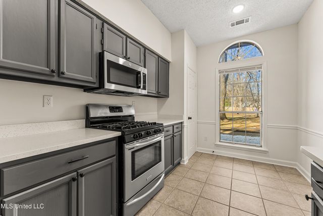 7235 Cedardale Road, Olive Branch, MS 38654