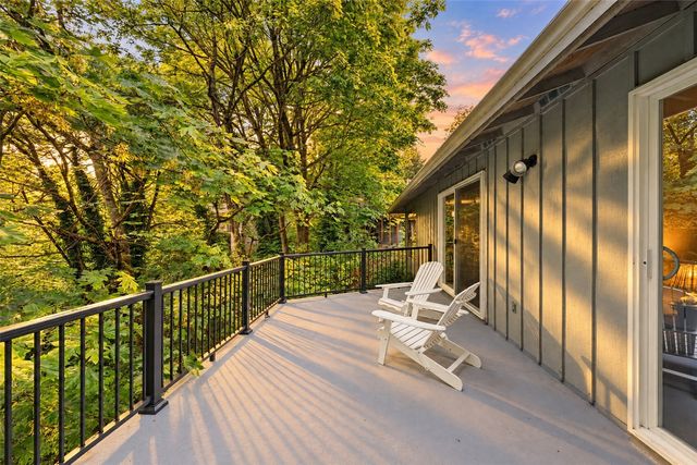 19809 97th Avenue S, Renton, WA 98055