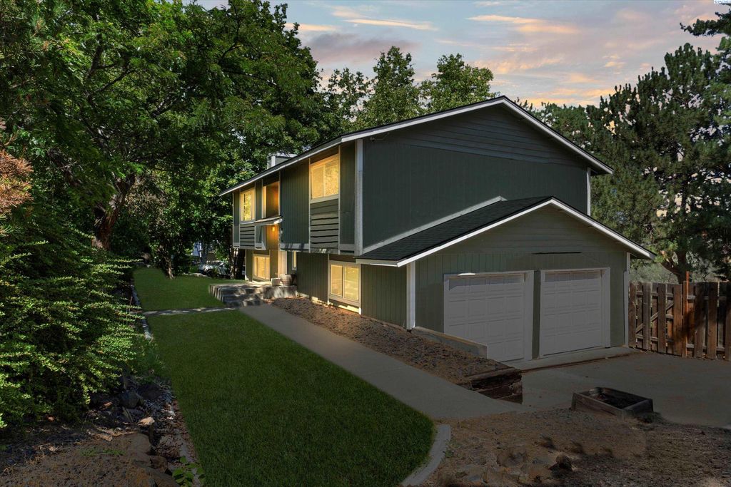 1606 Amon, Richland, WA 99352