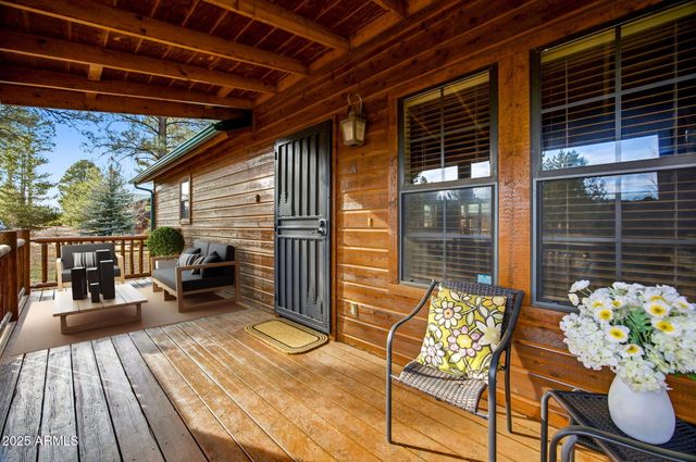 2677 PALOMINO Trail, Overgaard, AZ 85933