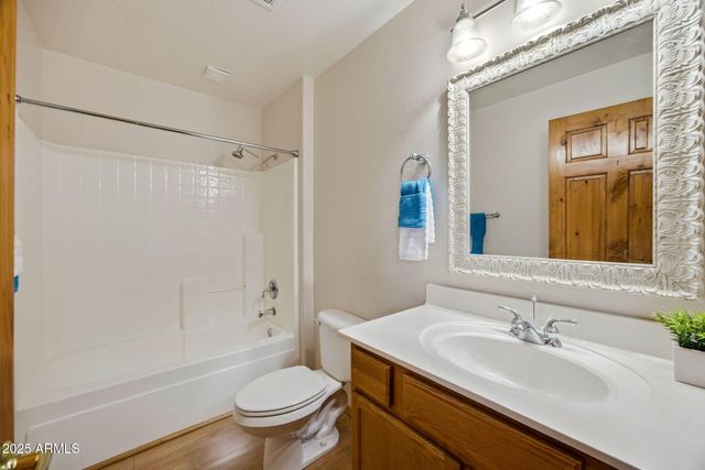 2677 PALOMINO Trail, Overgaard, AZ 85933