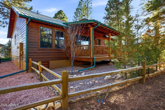 2677 PALOMINO Trail, Overgaard, AZ 85933