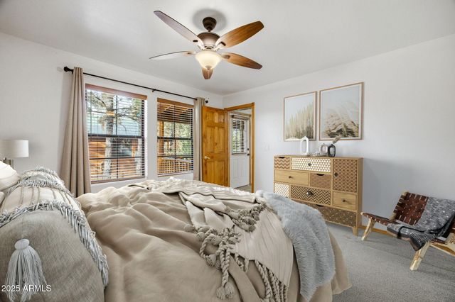 2677 PALOMINO Trail, Overgaard, AZ 85933