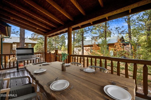 2677 PALOMINO Trail, Overgaard, AZ 85933