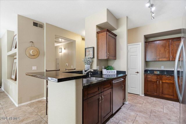 435 W RIO SALADO Parkway 111, Tempe, AZ 85281