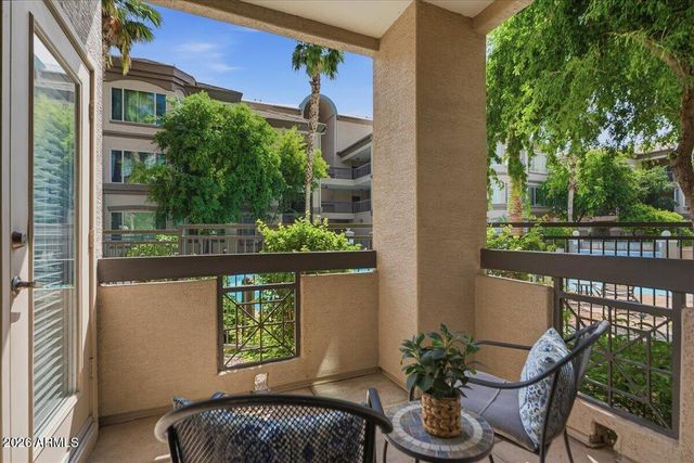 435 W RIO SALADO Parkway 111, Tempe, AZ 85281
