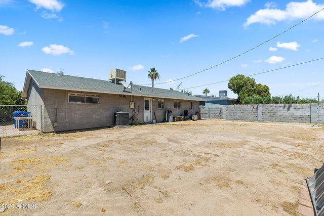 211 W BRINKER Drive, Avondale, AZ 85323