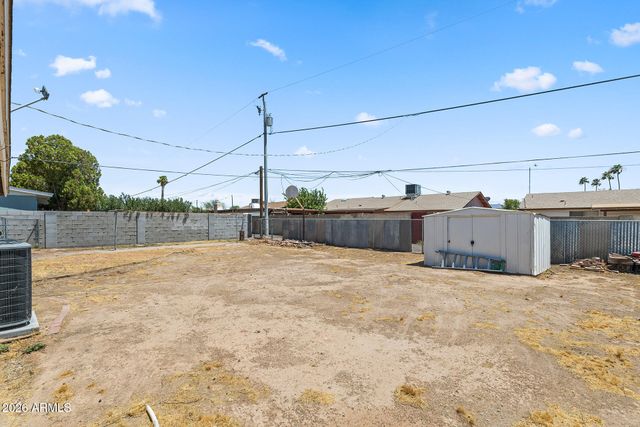 211 W BRINKER Drive, Avondale, AZ 85323