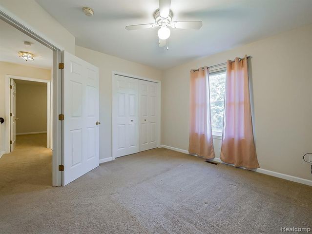 3140 Mulberry Court, Wixom, MI 48393