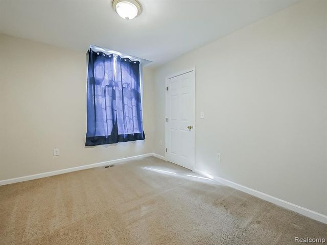 3140 Mulberry Court, Wixom, MI 48393