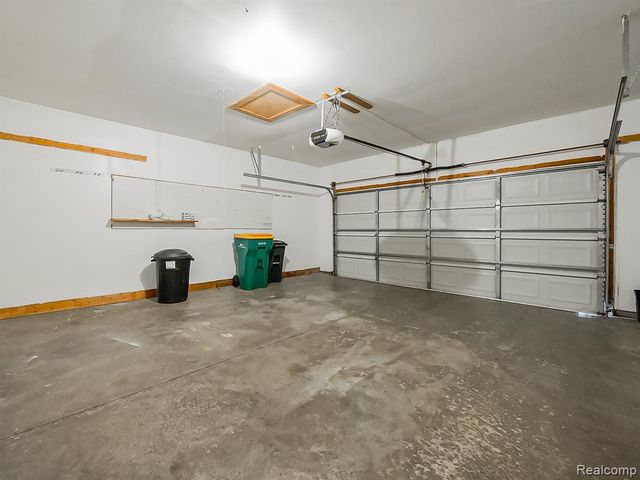 3140 Mulberry Court, Wixom, MI 48393