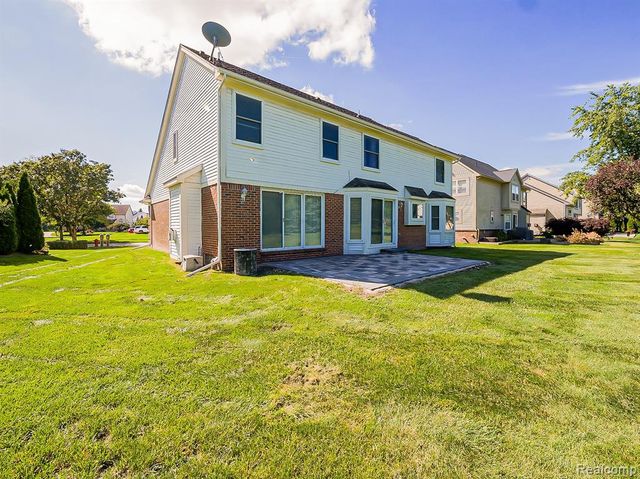 3140 Mulberry Court, Wixom, MI 48393