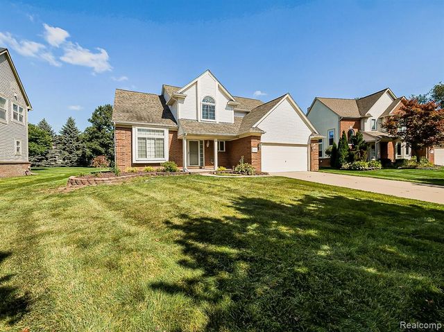 3140 Mulberry Court, Wixom, MI 48393