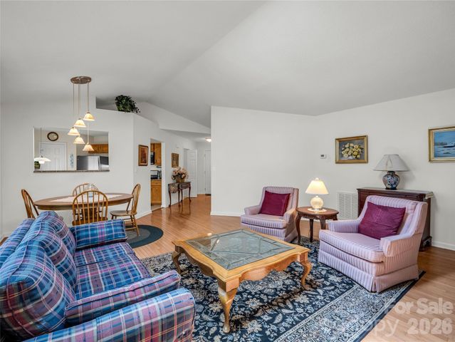 311 Ewarts Hill Road, Hendersonville, NC 28739