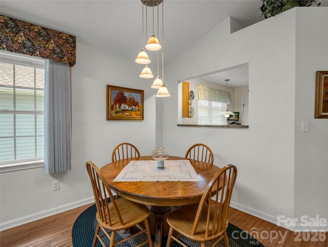 311 Ewarts Hill Road, Hendersonville, NC 28739