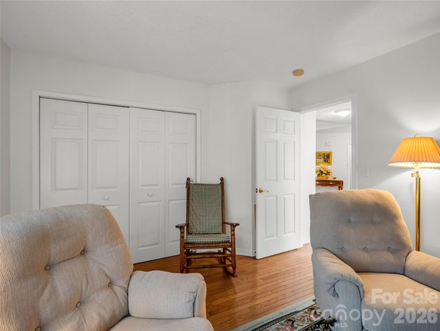311 Ewarts Hill Road, Hendersonville, NC 28739