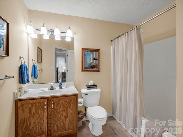 311 Ewarts Hill Road, Hendersonville, NC 28739