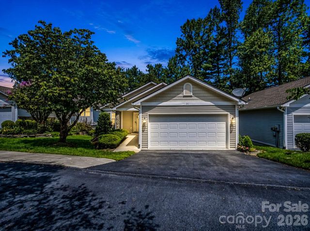 311 Ewarts Hill Road, Hendersonville, NC 28739