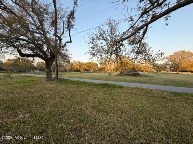 Gulf Stream Road, Biloxi, MS 39532