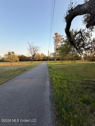 Gulf Stream Road, Biloxi, MS 39532