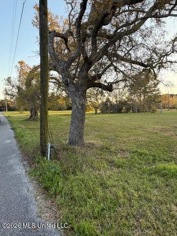 Gulf Stream Road, Biloxi, MS 39532