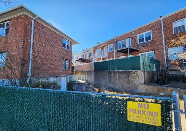 33-08 Francis Lewis Boulevard, Flushing, NY 11358